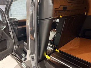 Used Peugeot Partner from One Automotive