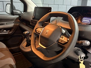 Used Peugeot Partner from One Automotive