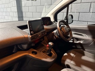 Used Peugeot Partner from One Automotive
