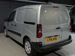 Used Peugeot Partner from One Automotive