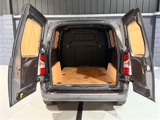 Used Peugeot Partner from One Automotive
