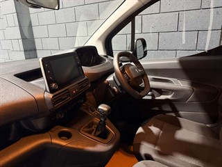 Used Peugeot Partner from One Automotive