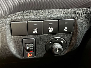 Used Peugeot Partner from One Automotive