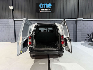 Used Peugeot Partner from One Automotive
