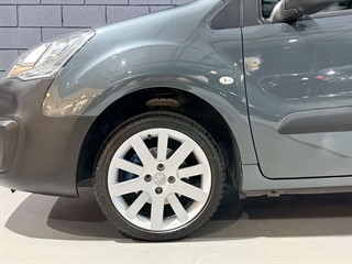 Used Peugeot Partner from One Automotive