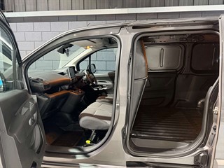 Used Peugeot Partner from One Automotive