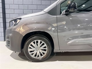 Used Peugeot Partner from One Automotive