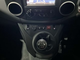 Used Peugeot Partner from One Automotive