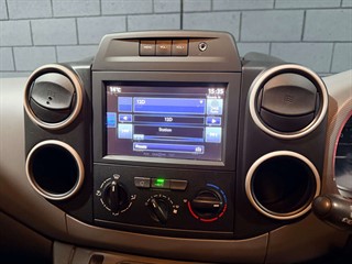 Used Peugeot Partner from One Automotive