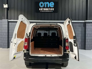 Used Peugeot Partner from One Automotive
