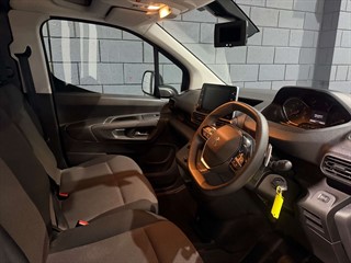 Used Peugeot Partner from One Automotive