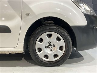 Used Peugeot Partner from One Automotive