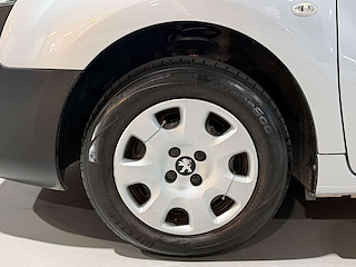 Used Peugeot Partner from One Automotive