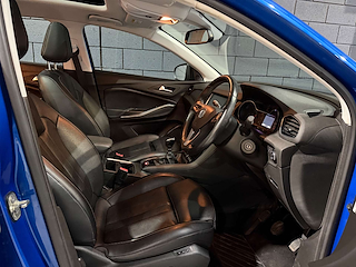 Used Vauxhall Grandland X from One Automotive