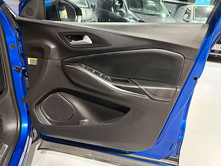 Used Vauxhall Grandland X from One Automotive