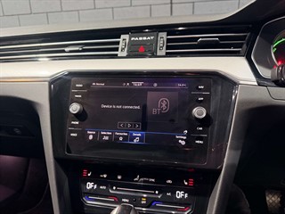 Used Volkswagen Passat from One Automotive