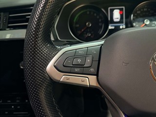 Used Volkswagen Passat from One Automotive