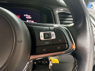 Used Volkswagen T-Roc from One Automotive