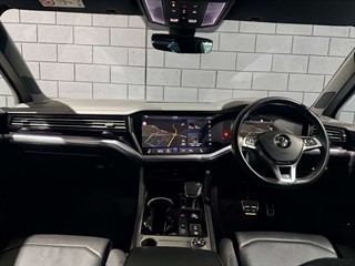 Used Volkswagen Touareg from One Automotive