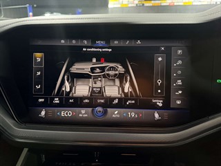 Used Volkswagen Touareg from One Automotive