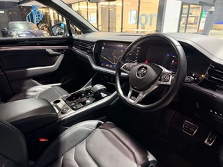 Used Volkswagen Touareg from One Automotive