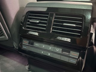 Used Volkswagen Touareg from One Automotive