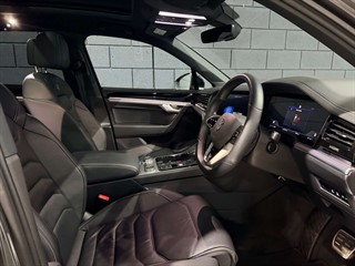 Used Volkswagen Touareg from One Automotive