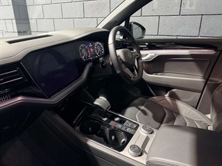 Used Volkswagen Touareg from One Automotive