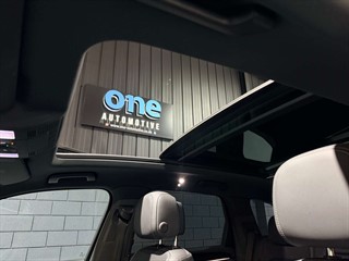 Used Volkswagen Touareg from One Automotive