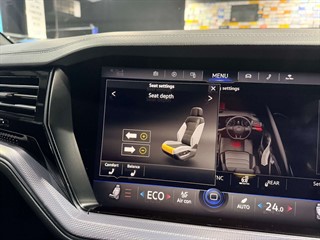 Used Volkswagen Touareg from One Automotive