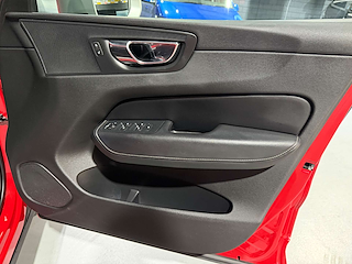 Used Volvo XC60 from One Automotive