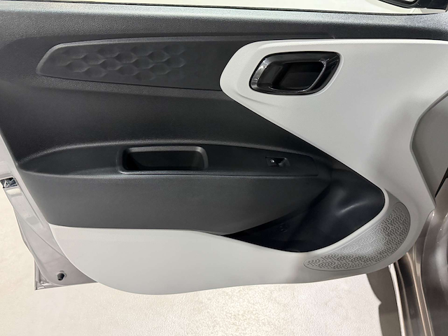 Used Hyundai i10
