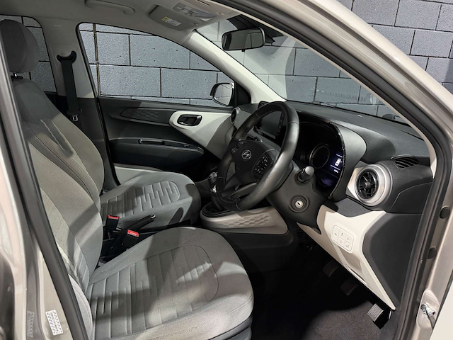 Used Hyundai i10