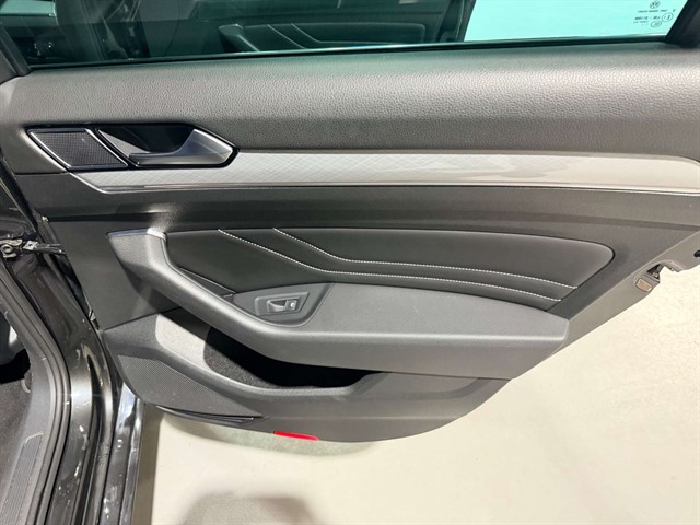 Used Volkswagen Passat