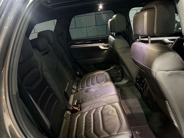 Used Volkswagen Touareg