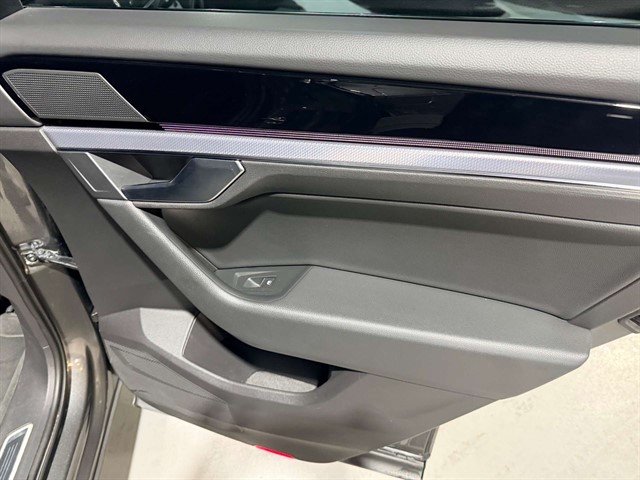 Used Volkswagen Touareg