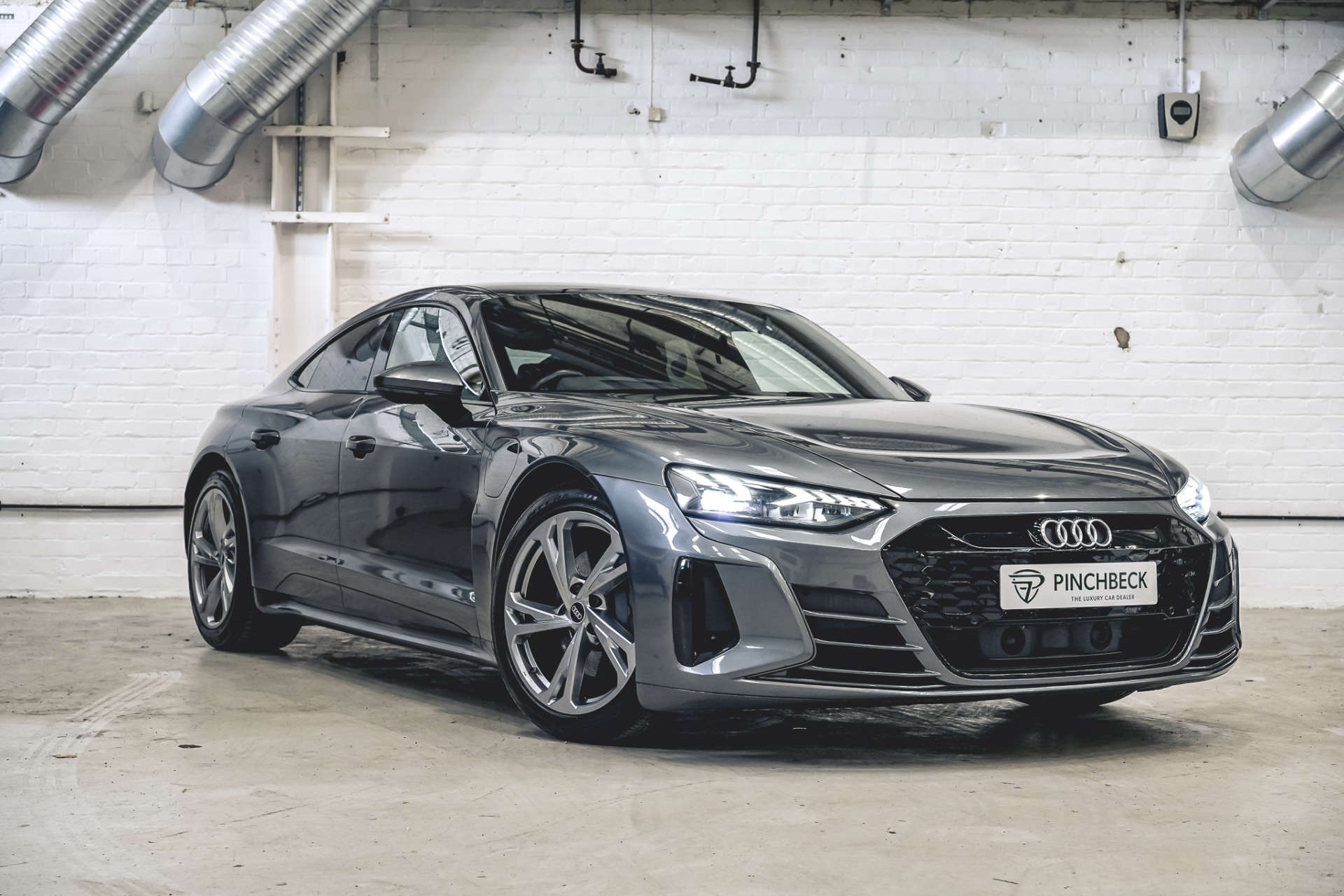 2022 AUDI E-TRON GT