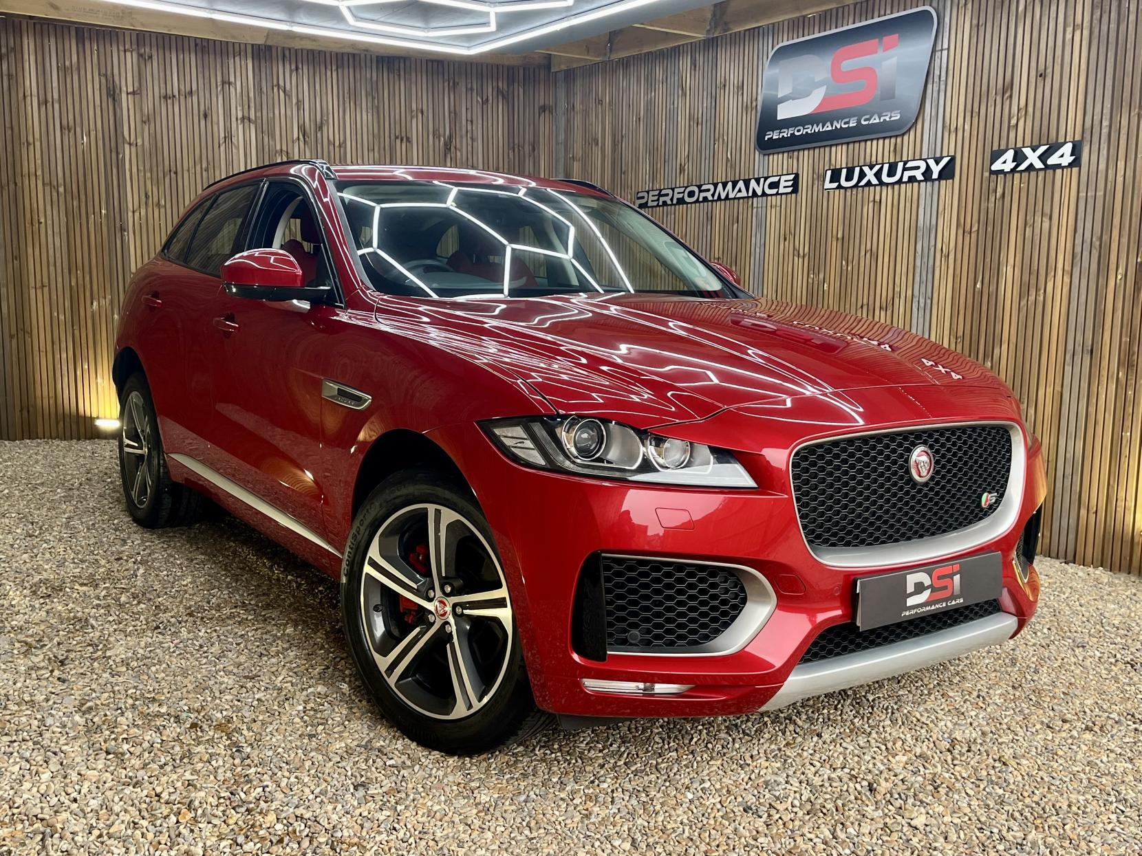 2018 Jaguar F-Pace