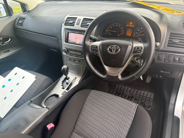 Used Toyota Avensis