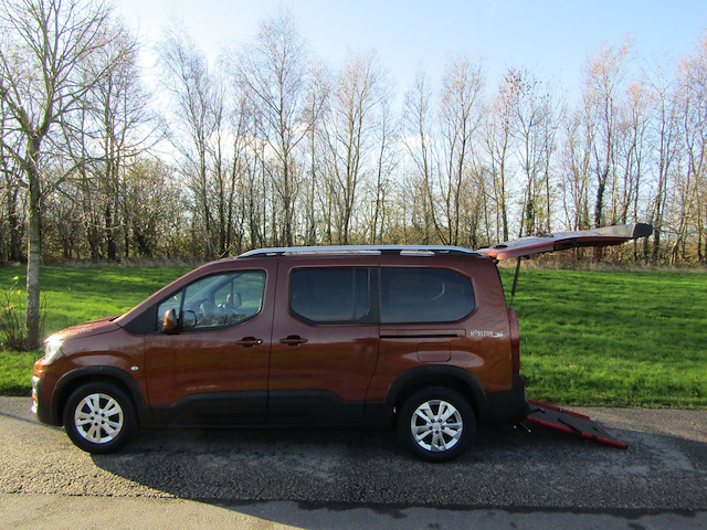 Used Peugeot Rifter Horizon HDI XL LWB *5 SEATS* Wheelchair Accessible ...