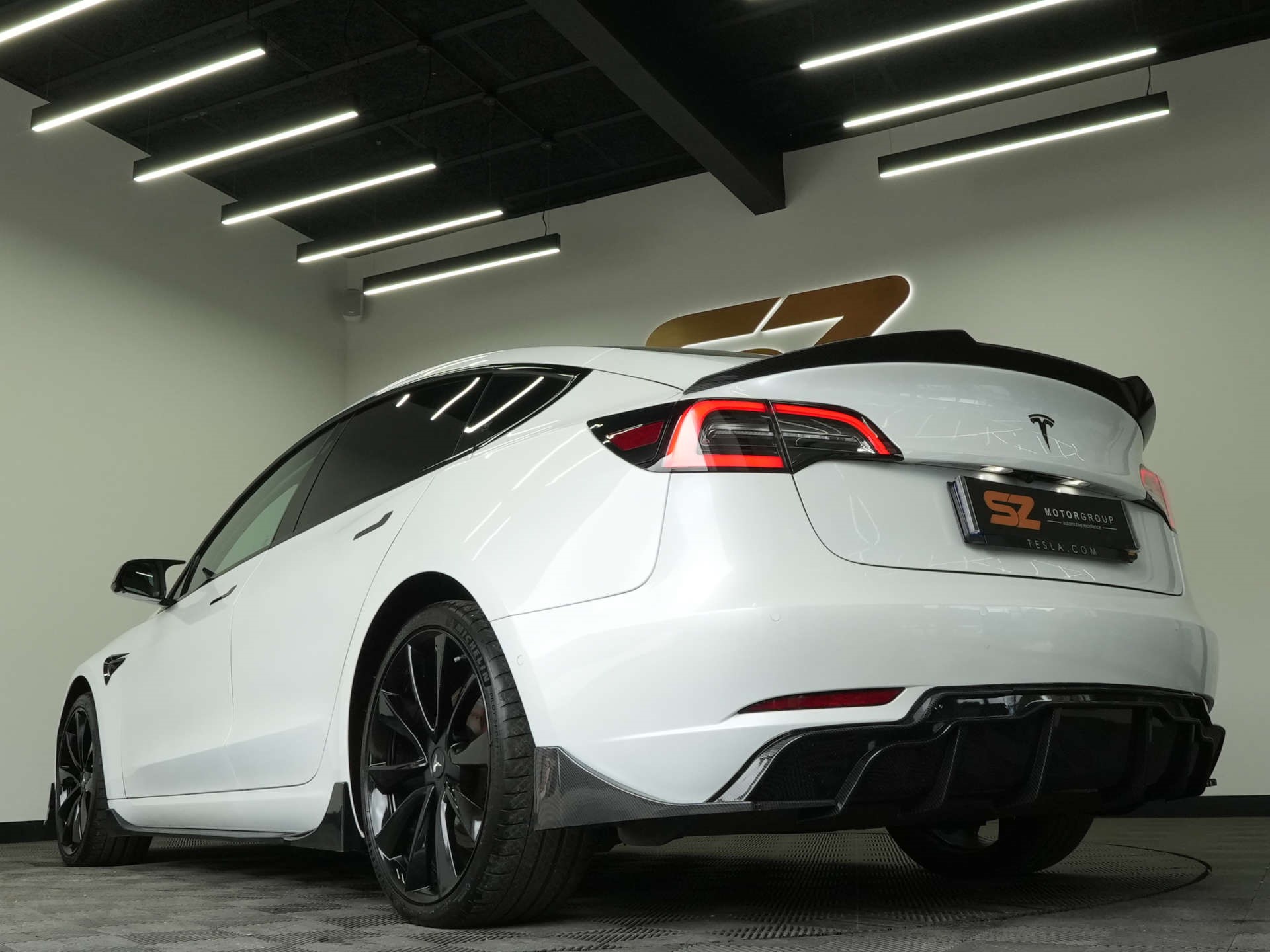 2019 TESLA MODEL 3