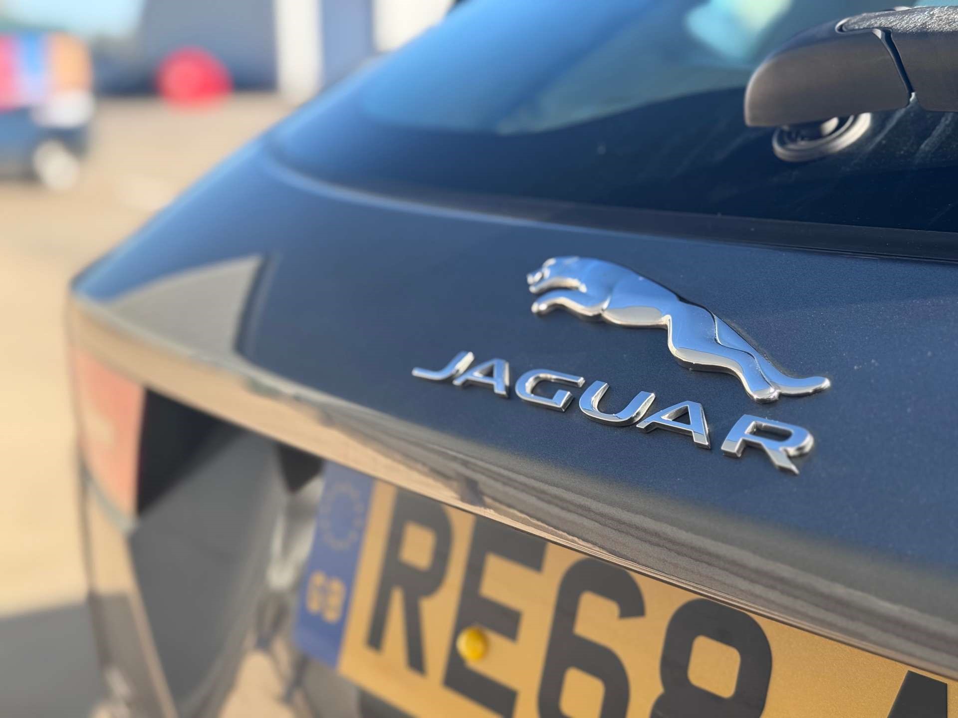 2018 Jaguar E-Pace thumbnail 17