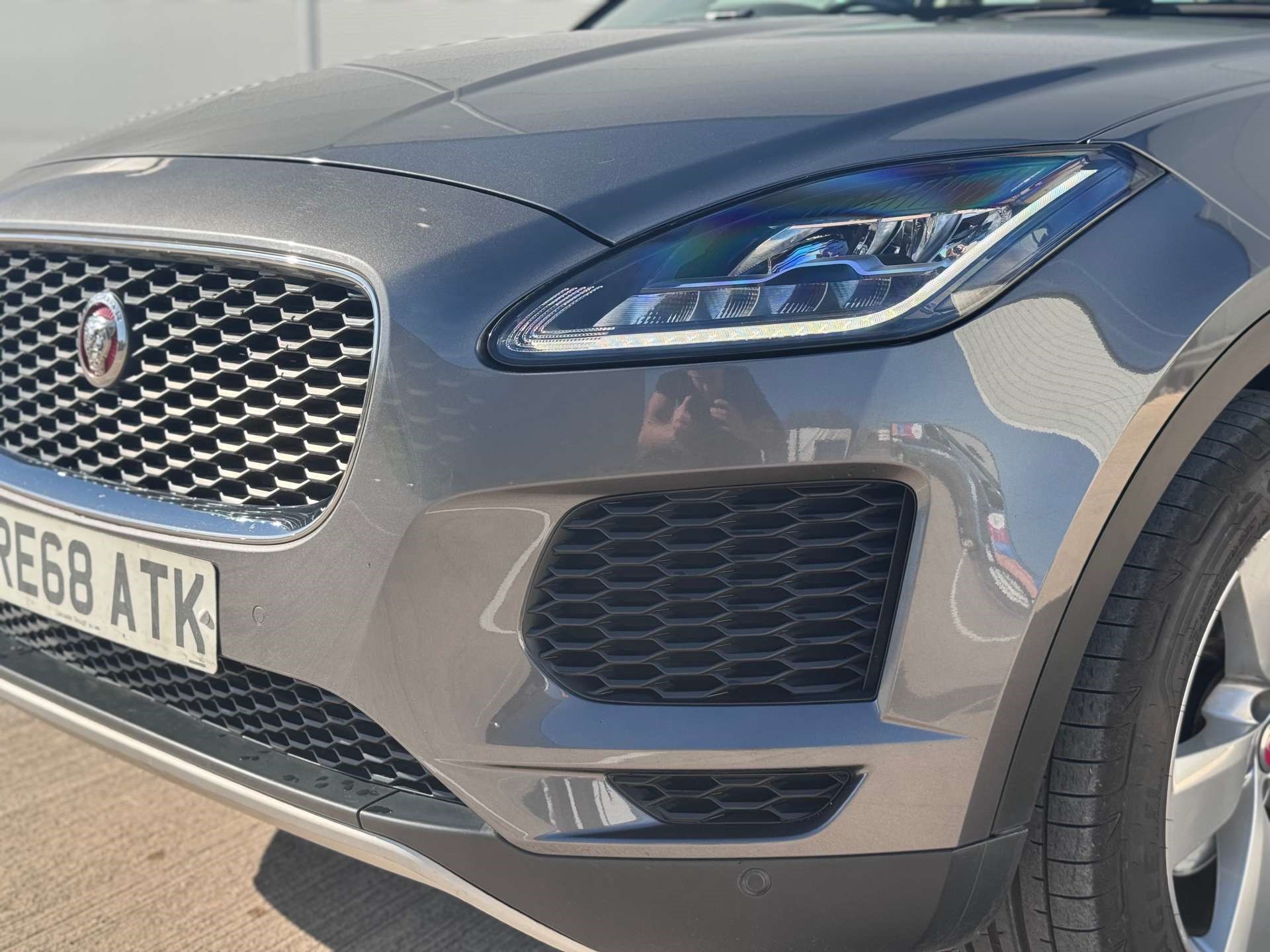 2018 Jaguar E-Pace thumbnail 8
