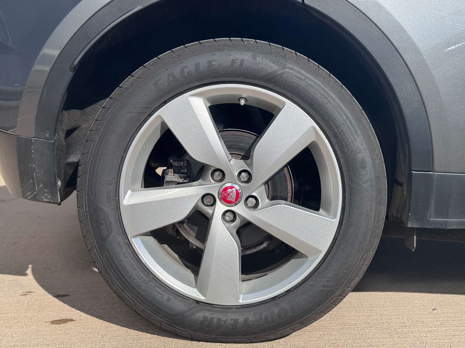 2018 Jaguar E-Pace thumbnail 12