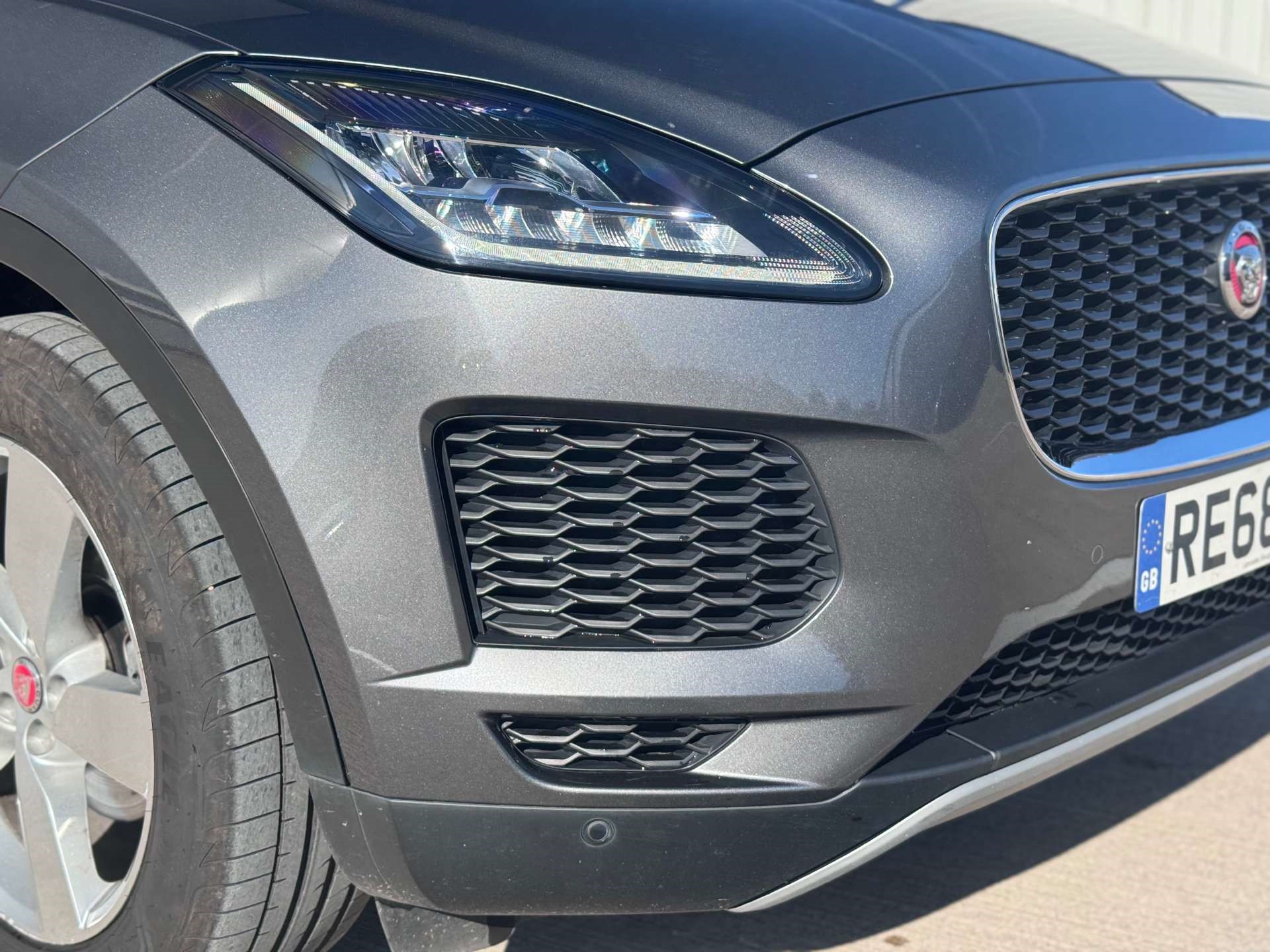 2018 Jaguar E-Pace thumbnail 7