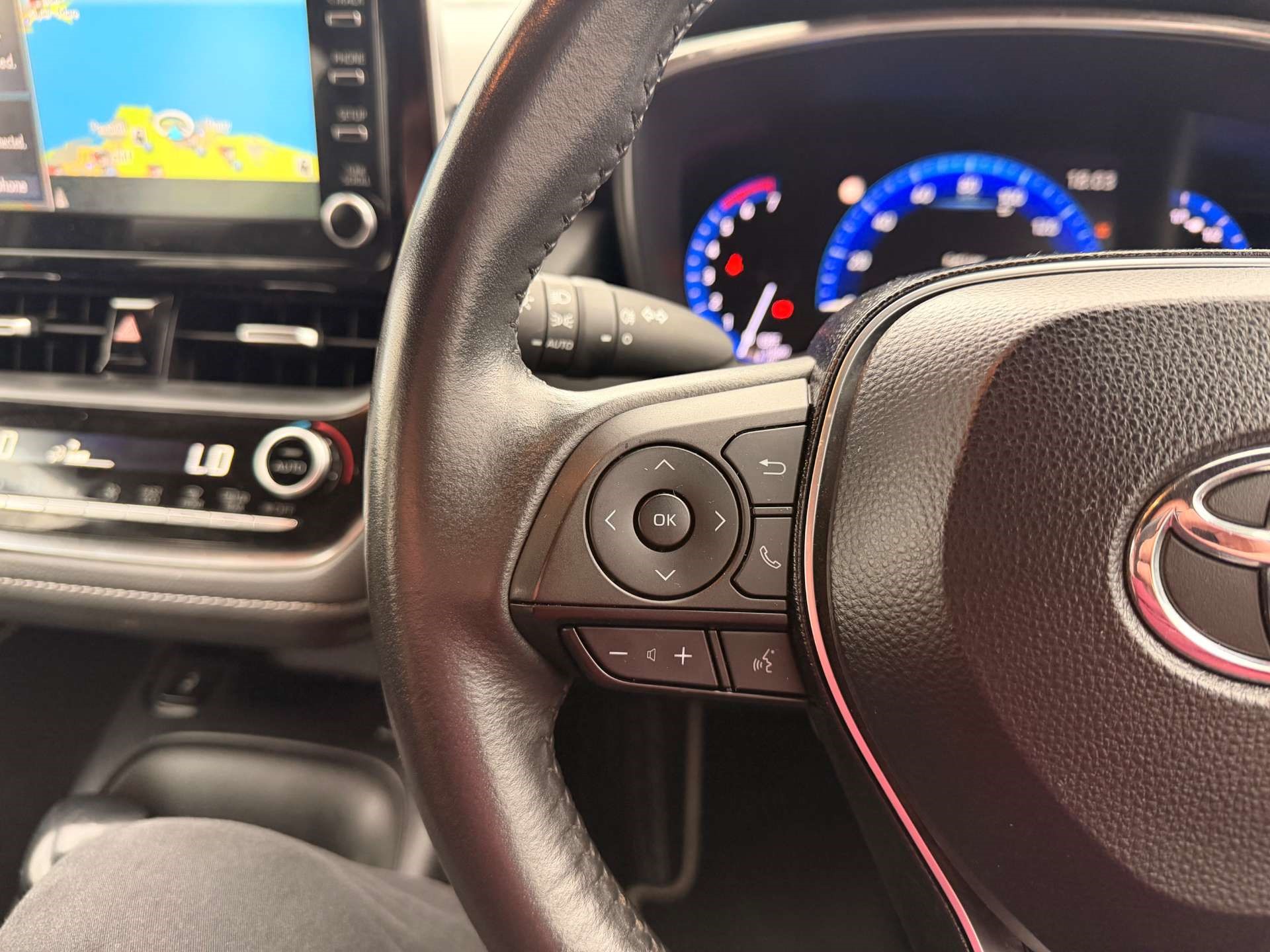 2020 Toyota Corolla thumbnail 21