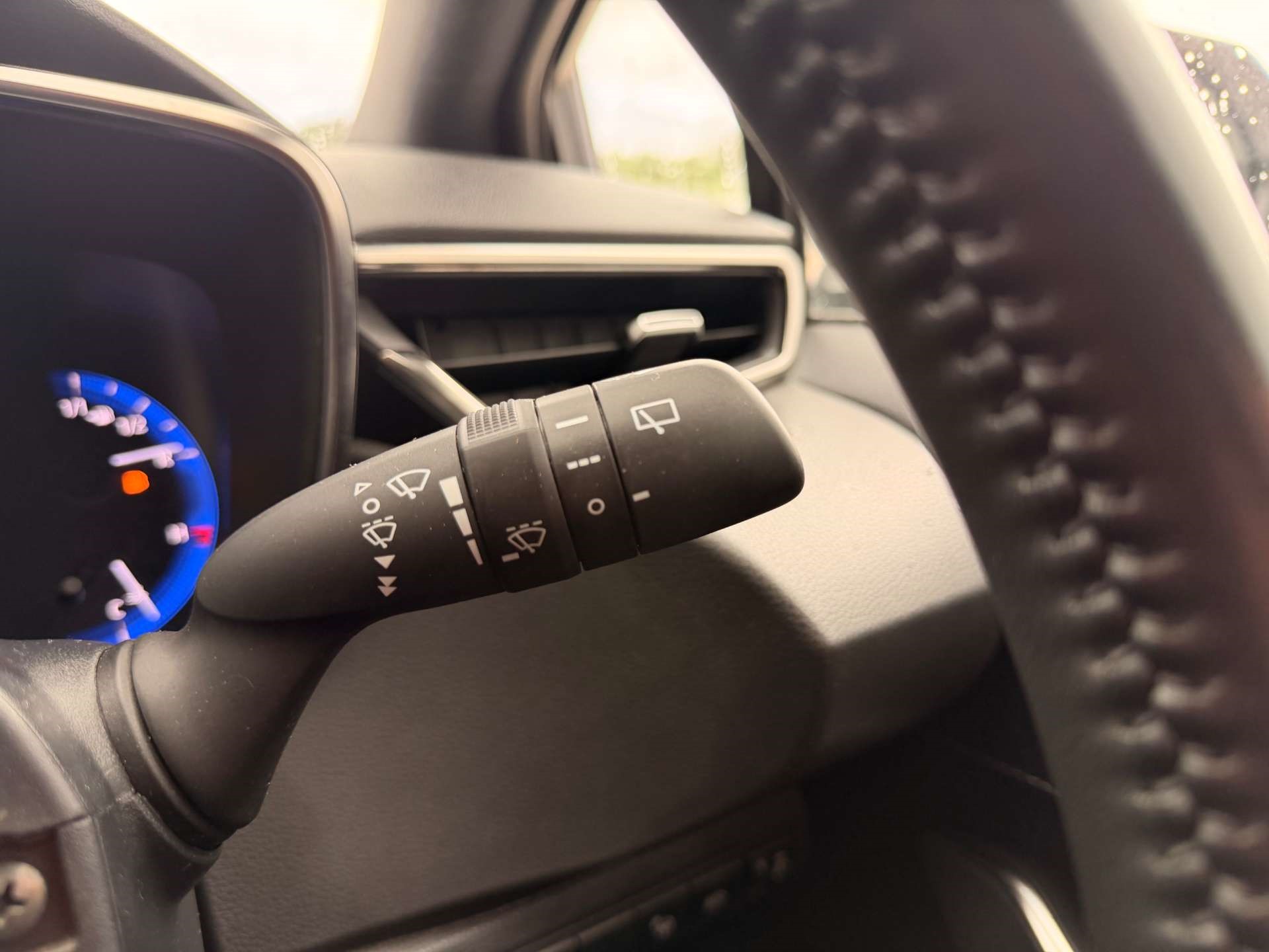 2020 Toyota Corolla thumbnail 20