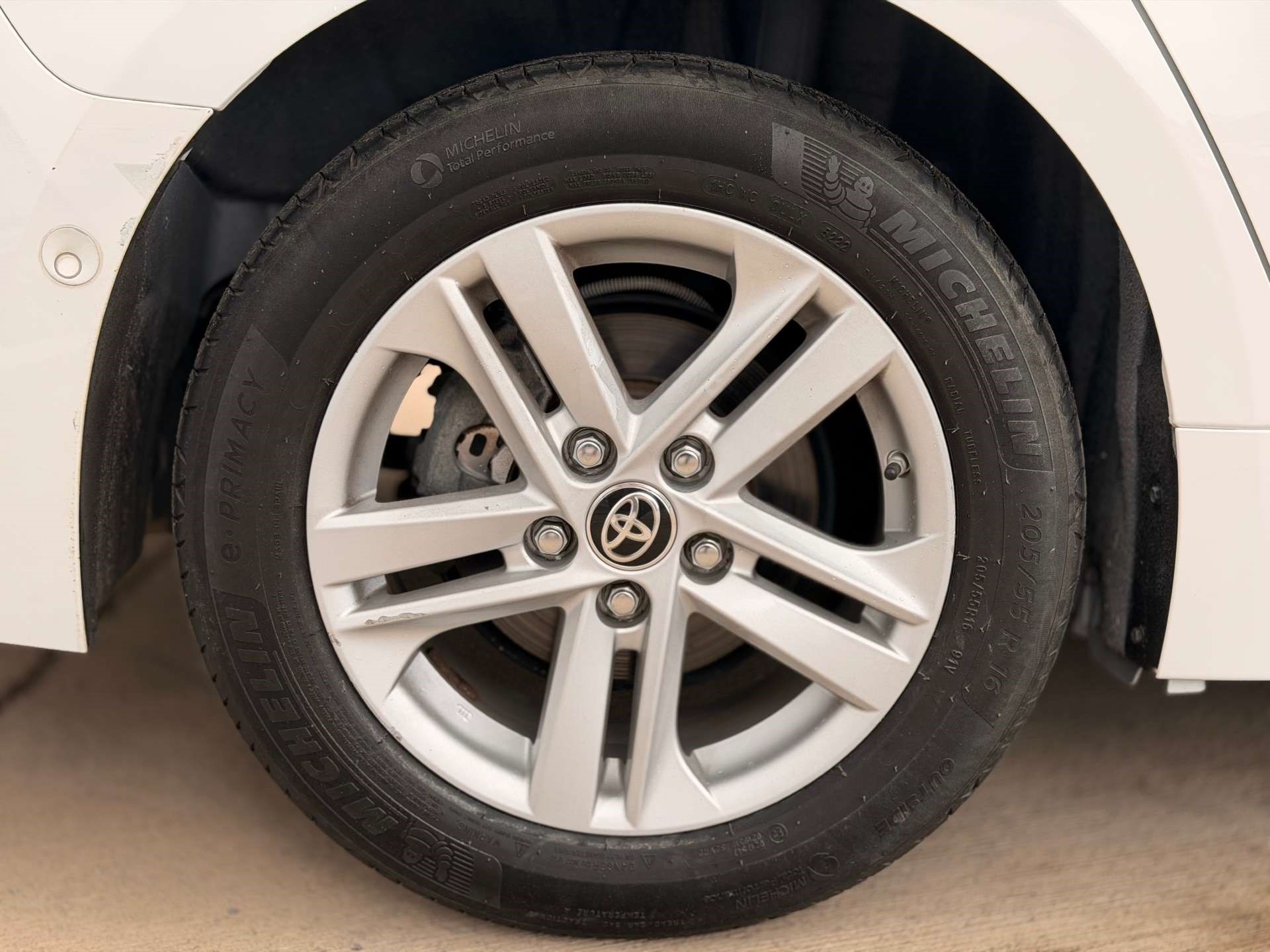 2020 Toyota Corolla thumbnail 7