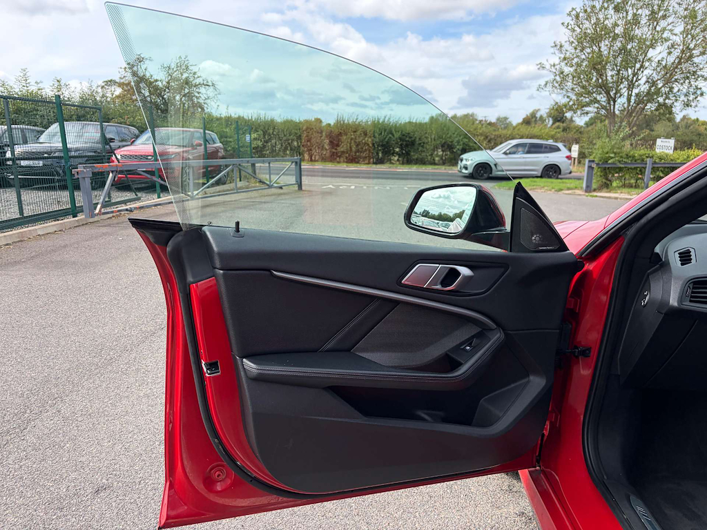 2020 BMW 218i — image 15