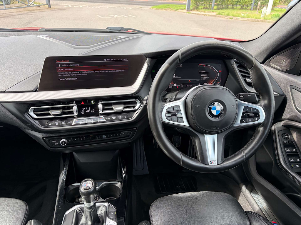 2020 BMW 218i — image 3